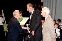 Albert Kravos je prejel Občinsko priznanje Občine Ajdovščina za prizadevno delo v Krajevni skupnosti Cesta in skrb za sočloveka