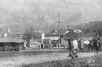 Avstro-ogrska vojaška bolnišnica v Ajdovščini med 1. sv. vojno. Hrani: Goriški muzej