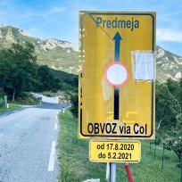 Obvestilo o popolni zapori ceste na Predmejo, ki prične veljati danes.