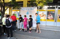 Dobrodošla voda za žejo, najboljšo vodo v tednu ETM-ja na placu nudi Komunalno stanovanjska družba Ajdovščina. Dobrodošla voda za žejo, najboljšo vodo v tednu ETM-ja na placu nudi Komunalno stanovanjska družba Ajdovščina.