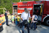 Gasilsko reševalni center se je predstavil z več različnimi vozili Gasilsko reševalni center se je predstavil z več različnimi vozili