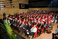 Dvorana prve slovenske vlade napolnjena do zadnjega kotička. Foto Matjaž Slejko Dvorana prve slovenske vlade napolnjena do zadnjega kotička. Foto Matjaž Slejko