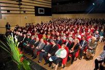 Dvorana prve slovenske vlade napolnjena do zadnjega kotička. Foto Matjaž Slejko 