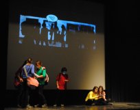 Med dobrim in zlom - februar 2013