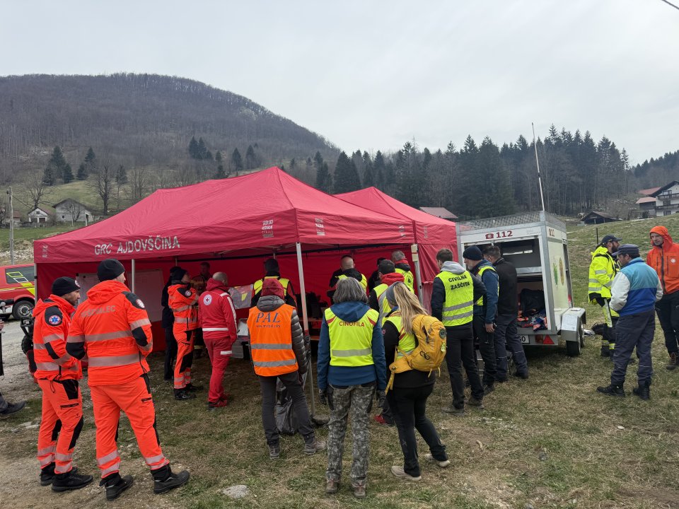 Organizacija in napotki pred odhodom na teren.