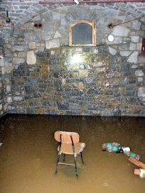 Poplavilo tudi hram v Gojačah 