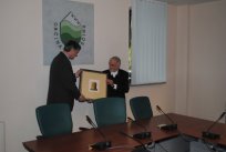 Predsednik je v dar prejel grafiko z najznačilnejšo ajdovsko veduto 