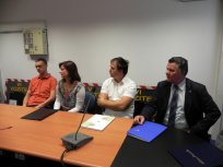 Novo pridobitev je na Agenciji prevzel sodelavec ajdovske občinske uprave Jošt Černigoj, ki skrbi za vse preventivne in druge aktivnosti iz področja prometne varnosti. 