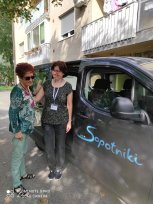 Do šempetrske bolnišnice se je kot voznica Zavoda Sopotniki odpravila tudi Jerica Stibilj z občinske uprave. 