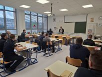 Udeleženci na jezikovnem tečaju.