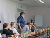 Dr. Matej Maček iz Fakultete za gradbeništvo in geodezijo je strokovnjak za plazove, še posebej za "naše" Slano blato, ki ga je predstavil na srečanju. 