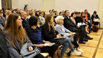 Slovesna akademija Škofijske karitas Koper v Lanthierijevem dvorcu v Vipavi. 
