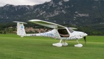 Šolsko letalo WATTsUP –  novost iz Pipistrelove delavnice ob praznovanju 25-letnice