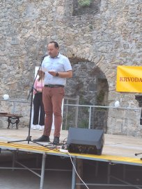 Podžupan Matjaž Bajec se je v svojem nagovoru zahvalil krvodajalkam in krvodajalcem.