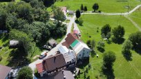 Julijsko neurje je najhuje prizadelo Tiho dolino na Predmeji, kjer je poškodovalo kar 14 ostrešij.  