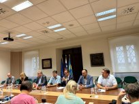 Tiskovna konferenca na temo upravljanja namakalnega sistema Vogršček