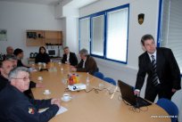 Ministrica Jelušičeva na srečanju v Logističenem centru Ajdovščina